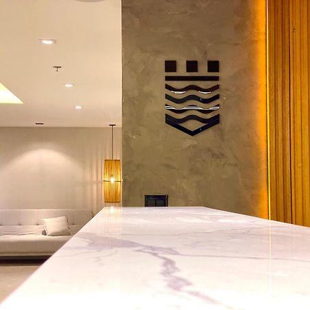 Kastel Petropolis Hotel Bagian luar foto