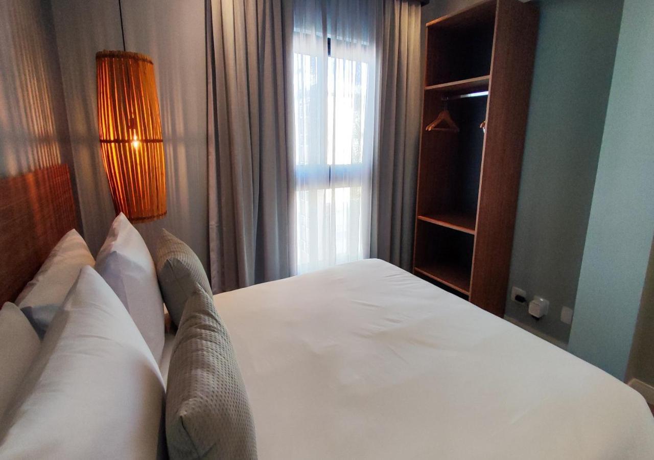 Kastel Petropolis Hotel Bagian luar foto